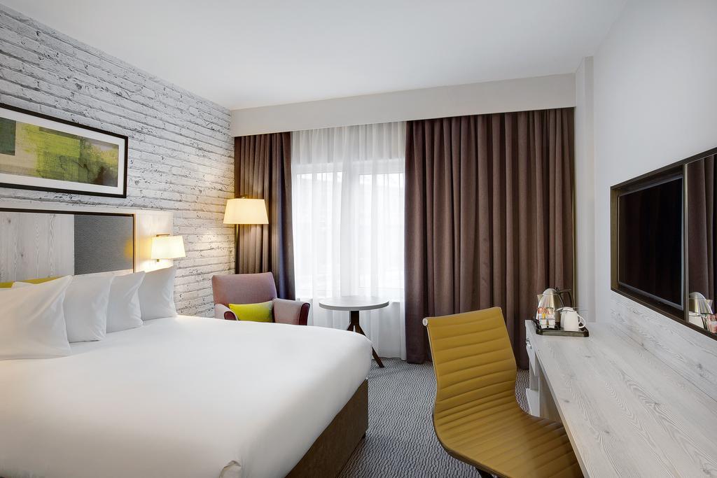 Leonardo Hotel Manchester Central - Formerly Jurys Inn Exteriör bild