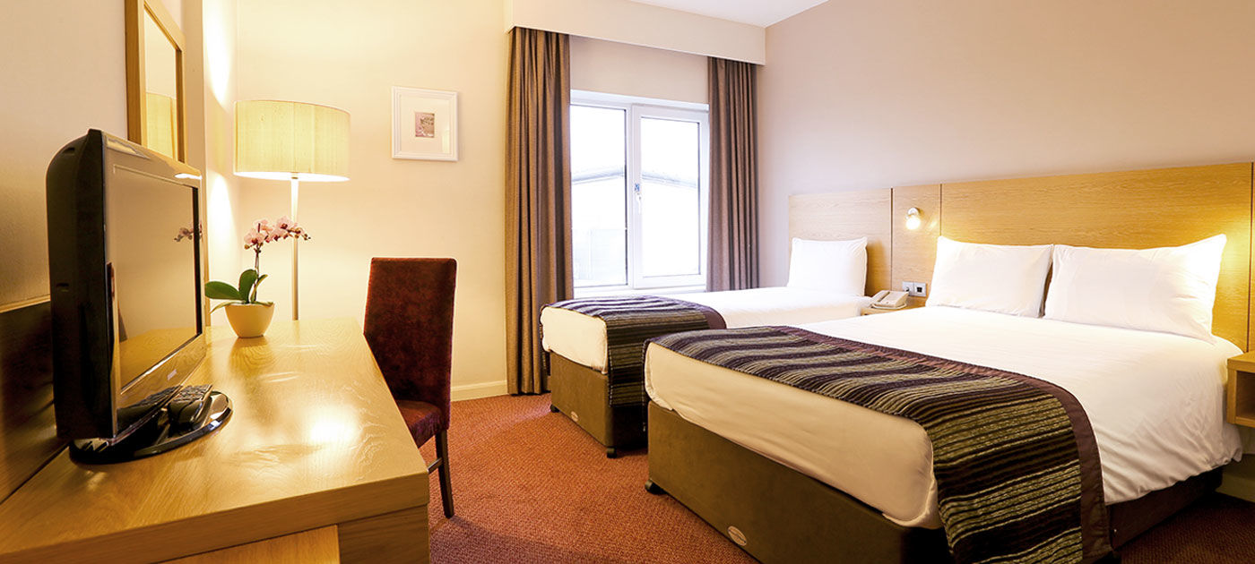 Leonardo Hotel Manchester Central - Formerly Jurys Inn Exteriör bild